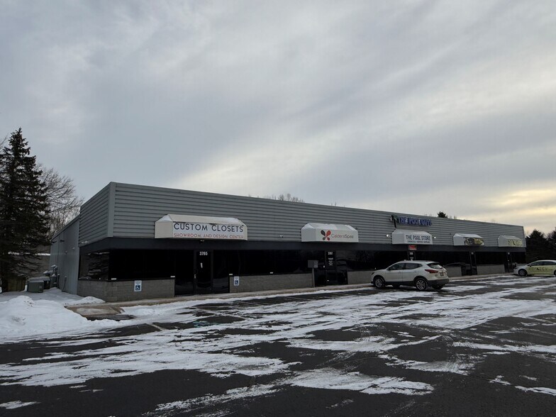 More Photos Of 3765-3773 Sky King Blvd, Kalamazoo Light Distribution For Lease