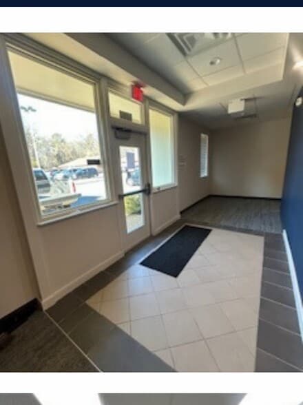 More Photos Of 4796 Finlay St, Richmond Office For Lease