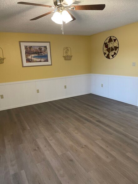 More Photos Of 1031 SE 9th St, Cape Coral Apartments For Sale