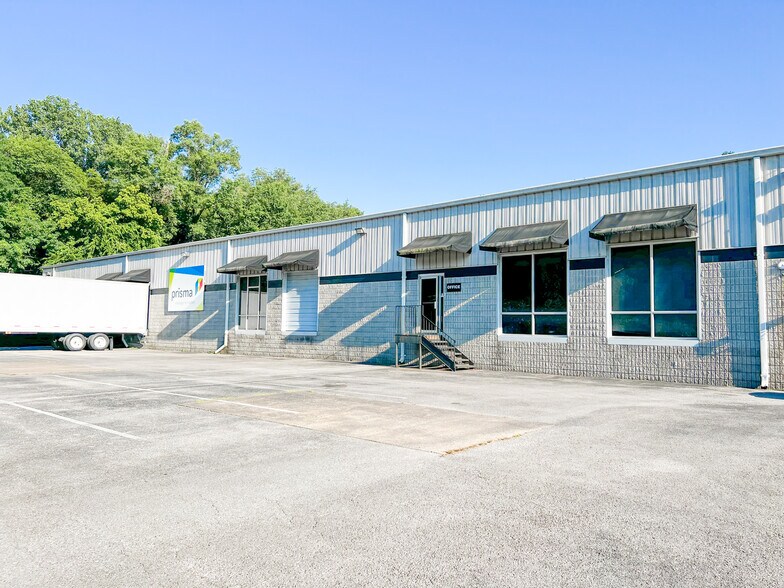 More Photos Of 201 Whitsett Rd, Nashville Warehouse For Lease