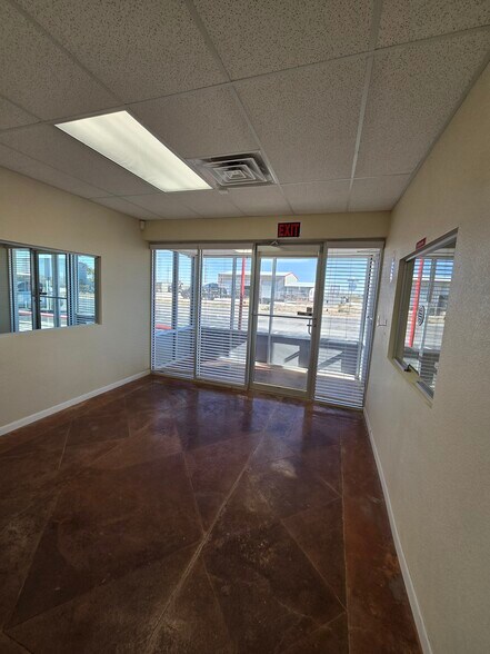More Photos Of 3901 N Stowe Ave, Odessa Industrial For Lease