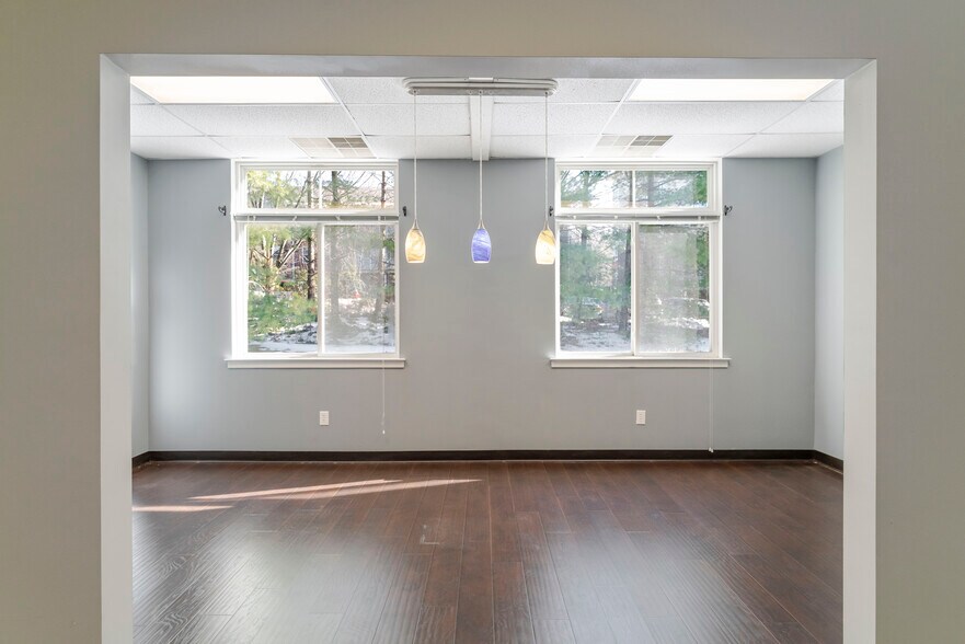 More Photos Of 1410 Incarnation Dr, Charlottesville Medical For Sale