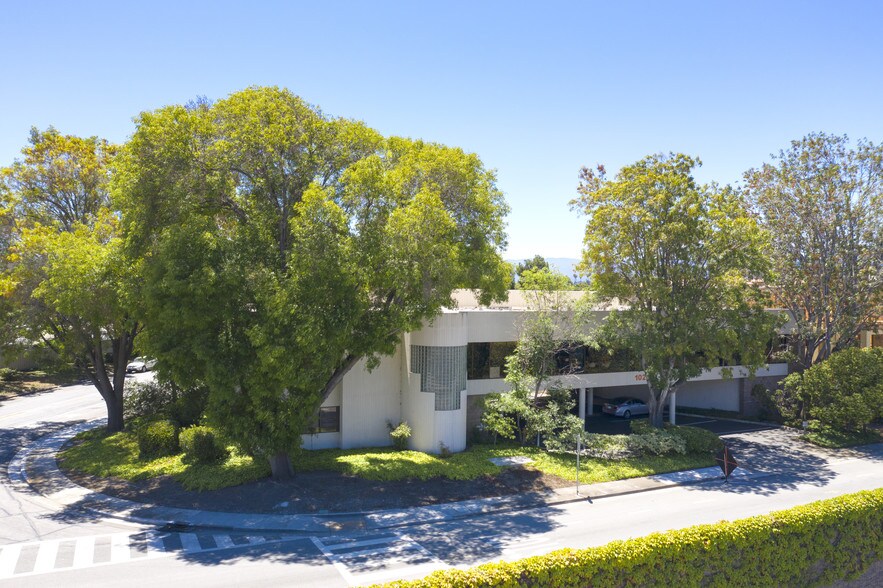 More Photos Of 102 Persian Dr, Sunnyvale Office For Lease
