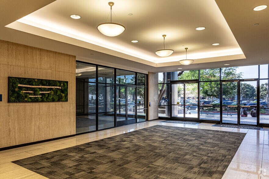 More Photos Of 5701 S Eastern Ave, Los Angeles Office For Lease