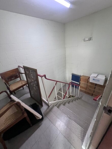 More Photos Of 4900 Frolich Ln, Hyattsville Warehouse For Lease