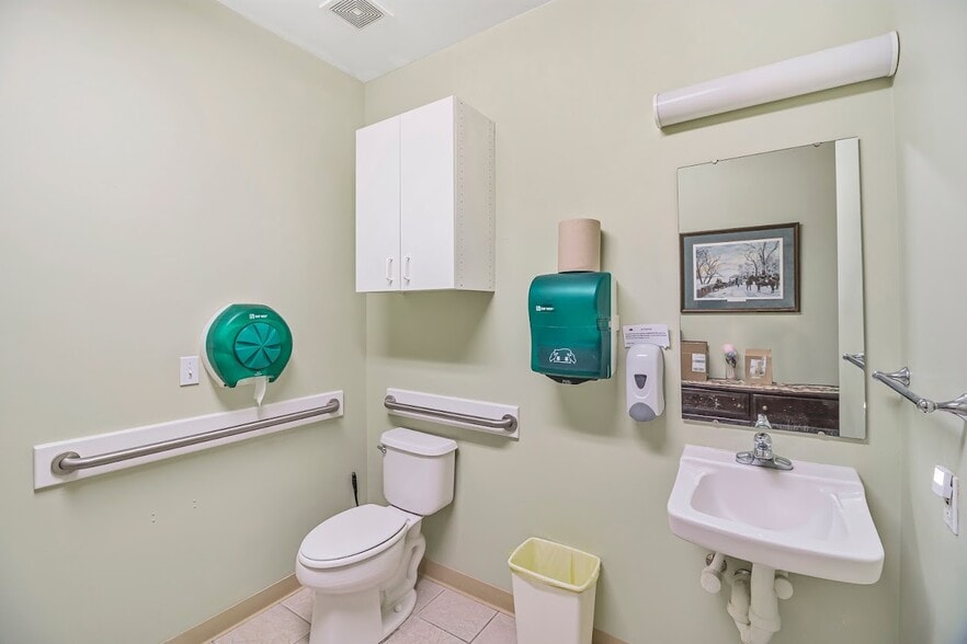 More Photos Of 100 W Lake Professional Park, Geneva Assisted Living For Sale