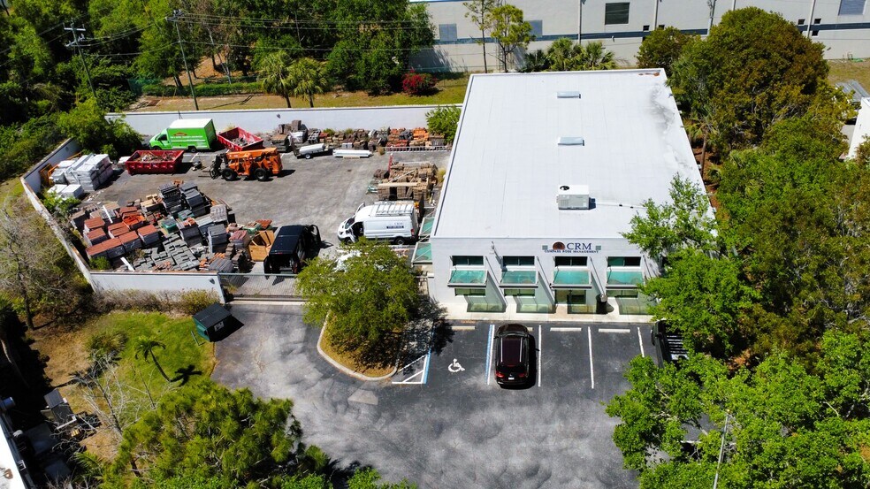 Primary Photo Of 9231 Brookwood Ct, Bonita Springs Light Manufacturing For Lease