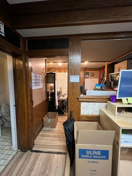 More Photos Of 195 Broadway W, Vancouver Storefront Retail Office For Lease