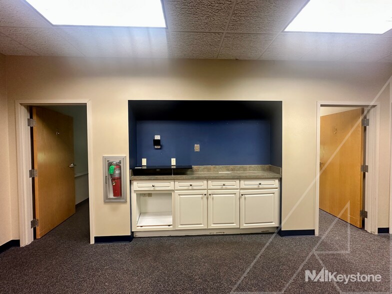 More Photos Of 2201 Ridgewood Rd, Wyomissing Medical For Sale