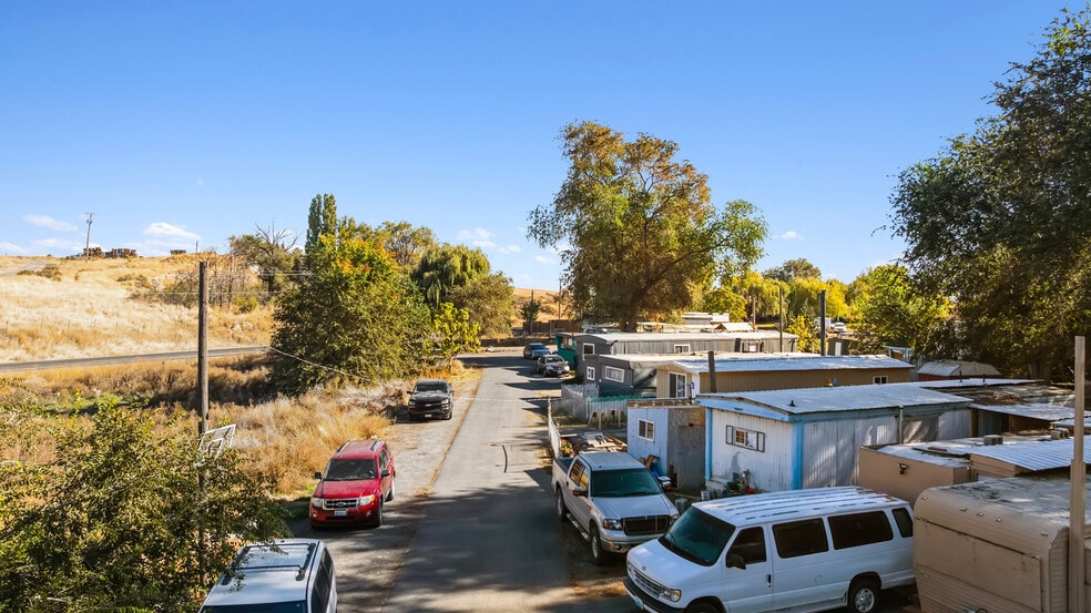 More Photos Of 6993 SE Road U, Warden Manufactured Housing Mobile Home Park For Sale