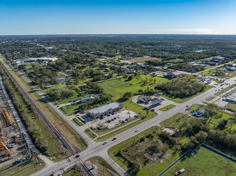 More Photos Of 451 Fm 646 Rd E, Dickinson Storefront Retail Office For Lease