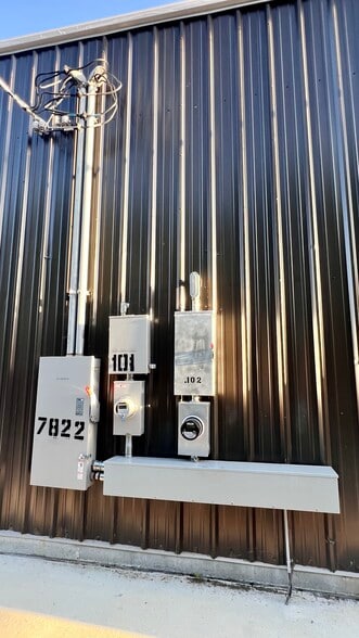 More Photos Of 7822 Fortune Dr, San Antonio Warehouse For Lease