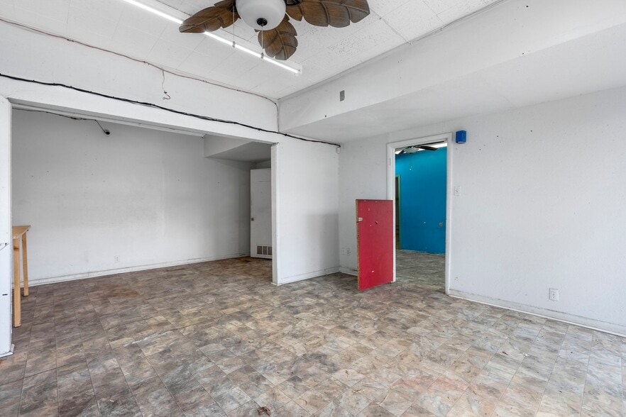 More Photos Of 2602-2606 Jones St, Greenville Freestanding For Sale
