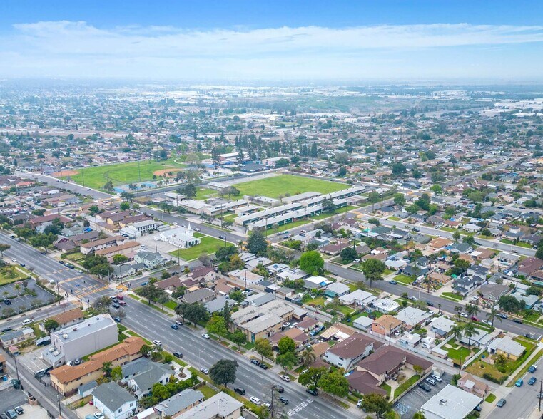 More Photos Of 525 N San Gabriel Ave, Azusa Apartments For Sale
