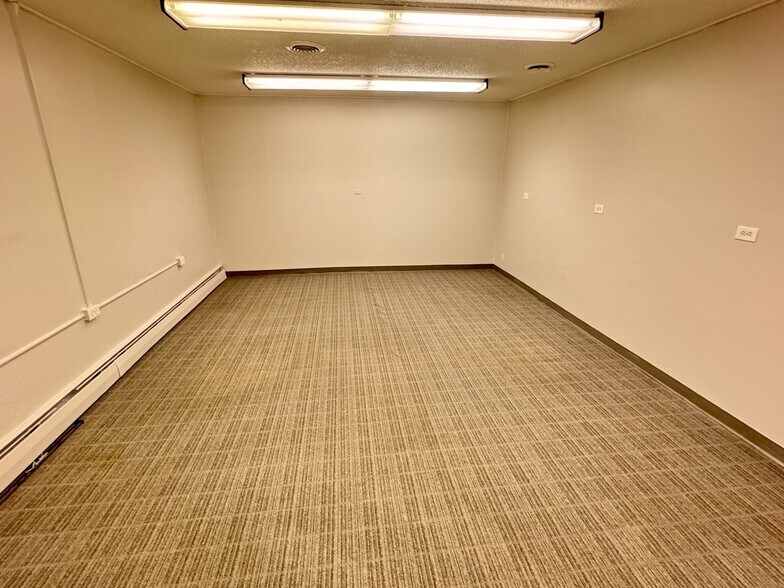 More Photos Of 4411 E Kentucky Ave, Glendale Medical For Sale