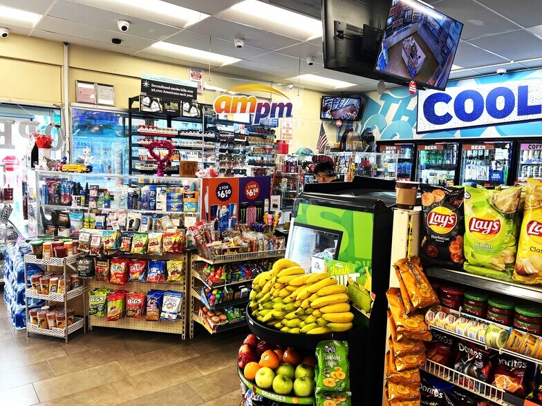 More Photos Of 2829 N Broadway, Los Angeles Service Station For Sale