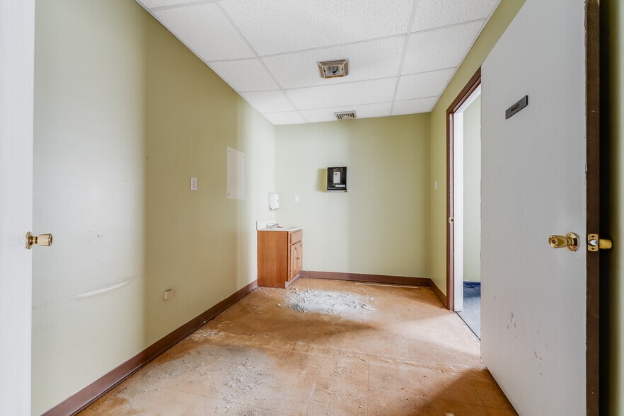 More Photos Of 1023 Pittsburgh Rd, Uniontown Freestanding For Lease