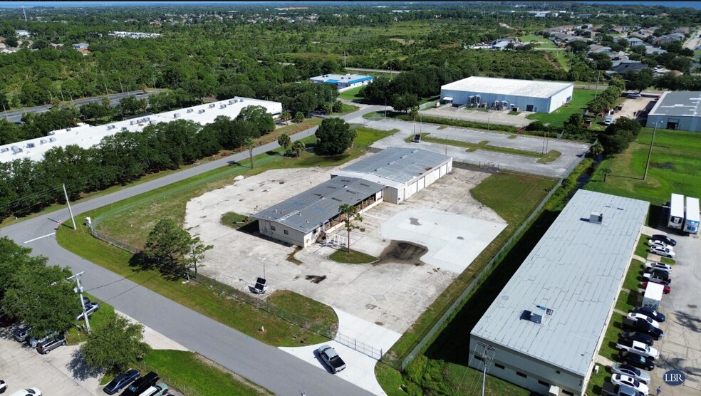 More Photos Of 222 Yellow Pl, Rockledge Warehouse For Lease