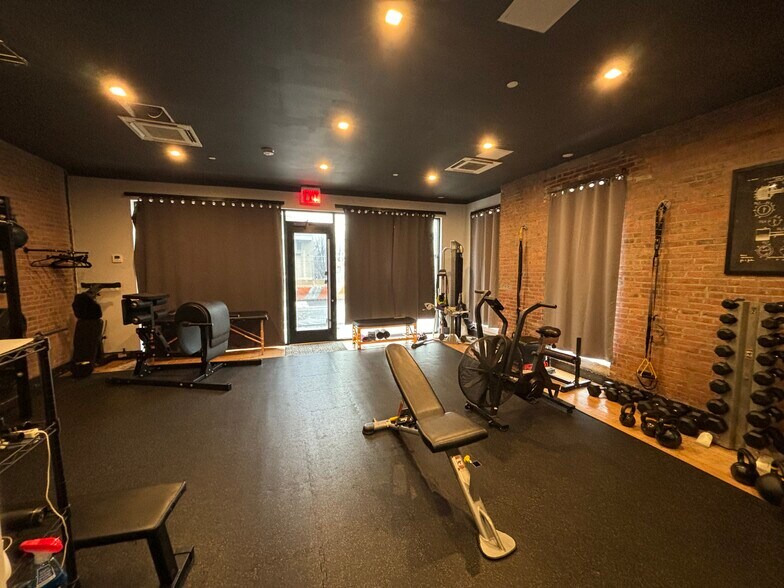 More Photos Of 561 4th Ave, Brooklyn Storefront Retail Residential For Lease