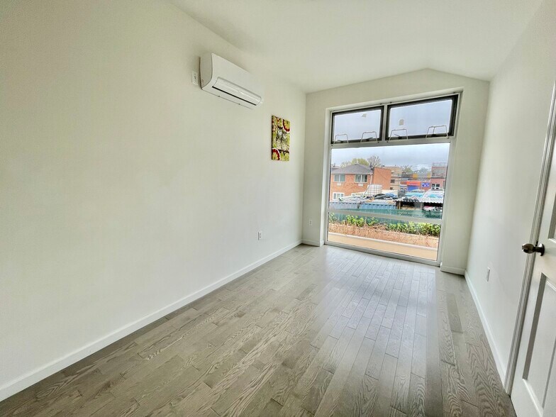 More Photos Of 150-30 12th Ave, Whitestone Apartments For Sale