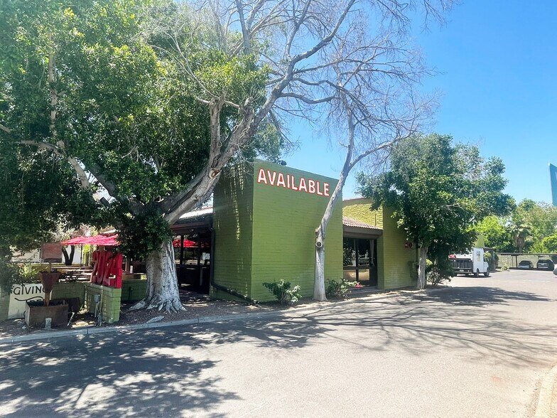 Primary Photo Of 2024 N 7th St, Phoenix Restaurant For Sale