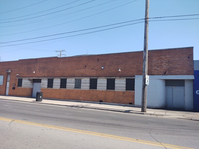 More Photos Of 6735 Vernor Hwy, Detroit Manufacturing For Sale