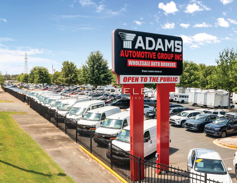 More Photos Of 6027-6125 N Tryon St, Charlotte Auto Dealership For Sale