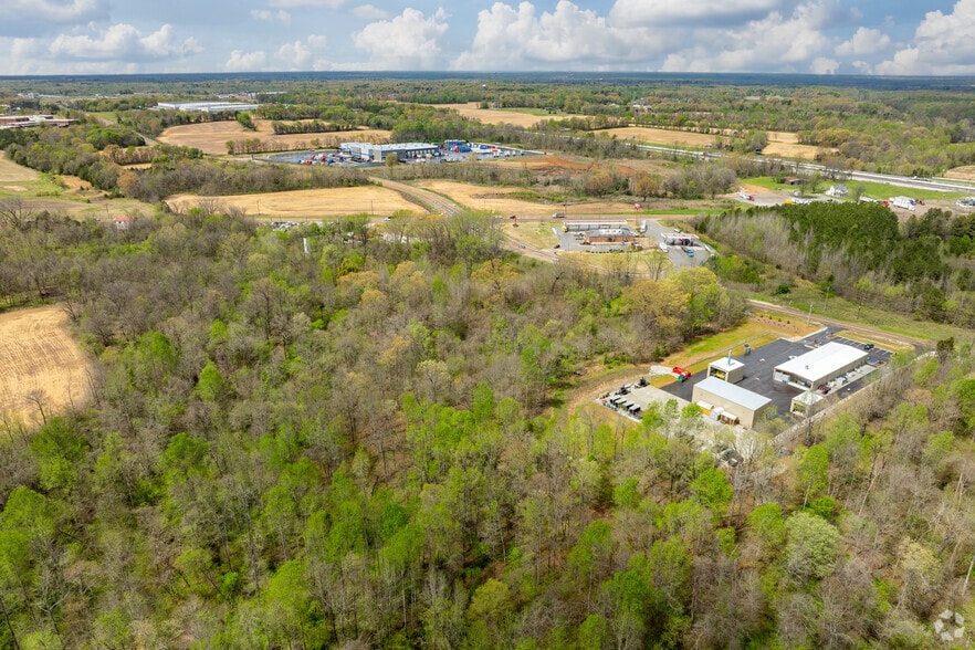 More Photos Of Hwy 70 @ Hwy 412, Jackson Warehouse For Lease