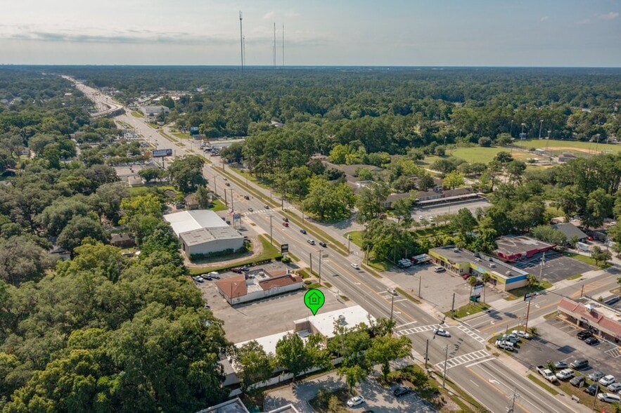 More Photos Of 6701 Beach Blvd, Jacksonville Freestanding For Lease