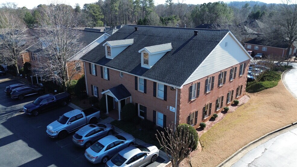More Photos Of 2440 Sandy Plains Rd, Marietta Office For Sale