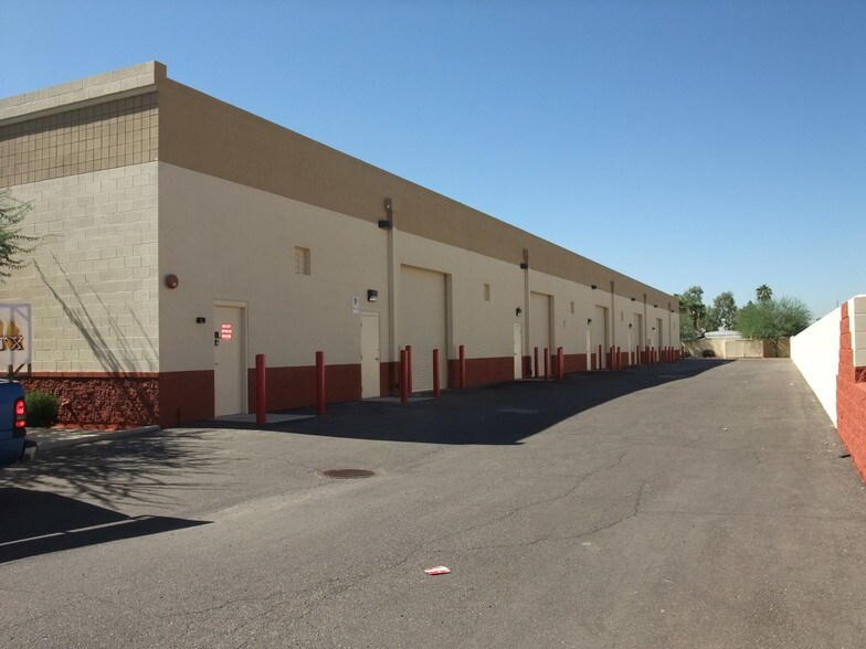More Photos Of 1060 N Eliseo Felix Jr Way, Avondale Warehouse For Lease