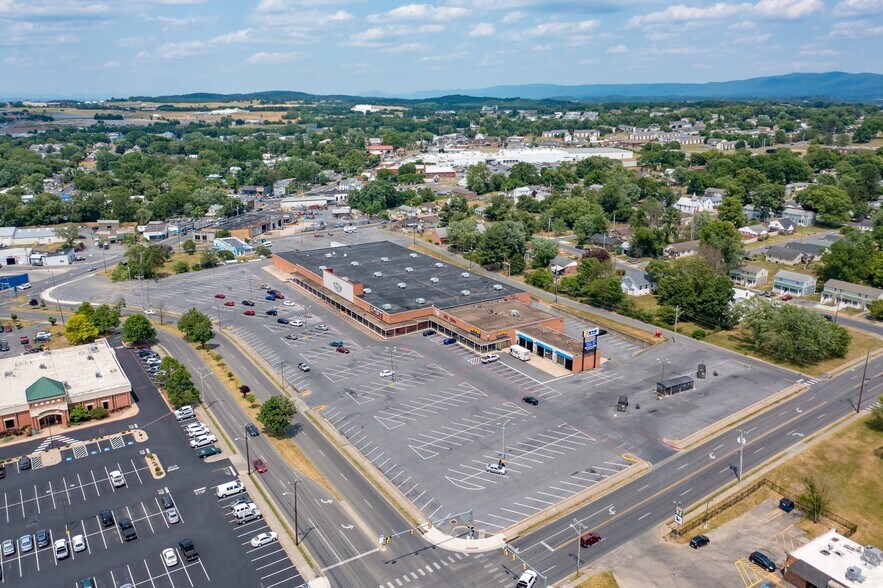 More Photos Of 580 Mason, Harrisonburg Freestanding For Sale