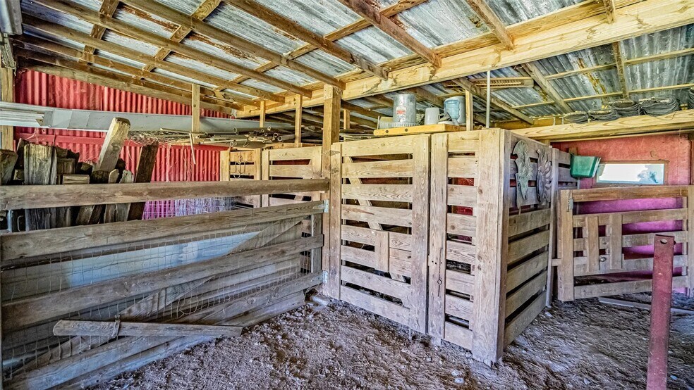 More Photos Of 2546 N Highway 144, Glen Rose Land For Sale