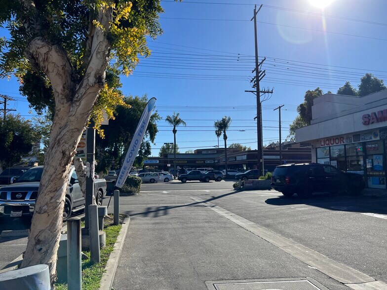 More Photos Of 15705-15717 Vanowen St, Van Nuys Unknown For Lease