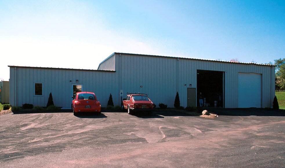 More Photos Of 107 G.P. Clement Dr, Collegeville Warehouse For Lease