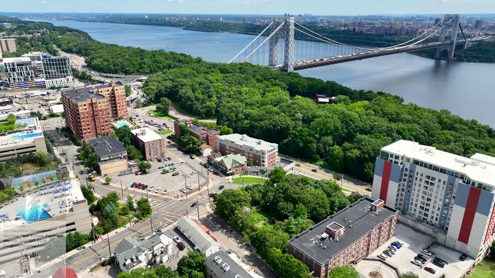 Primary Photo Of 89 Main St, Fort Lee Restaurant For Sale