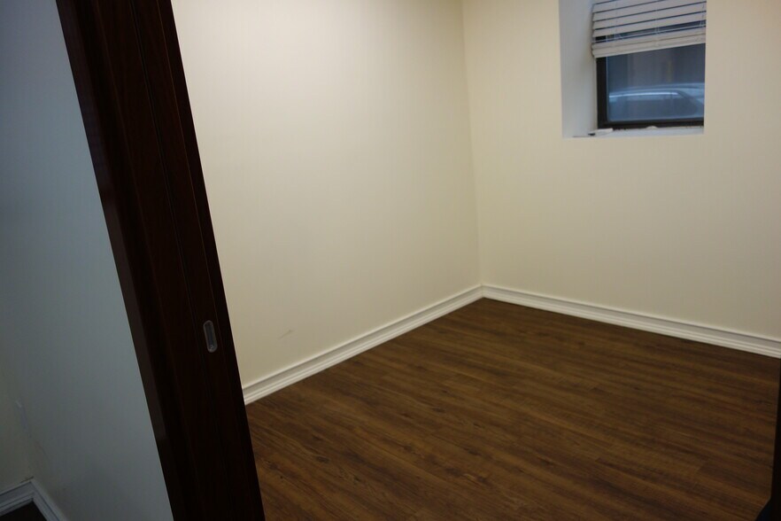More Photos Of 6433 98th St, Rego Park Healthcare For Lease