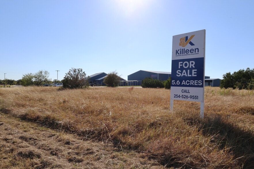 Primary Photo Of 811 Twin Creek Dr, Killeen Land For Sale