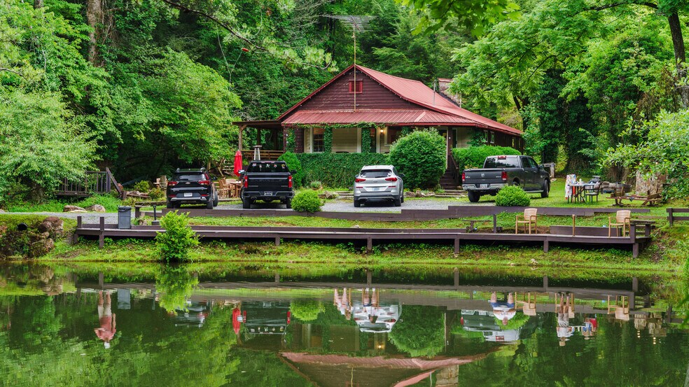 Primary Photo Of 24 Adelaide Dr, Blue Ridge Specialty For Sale