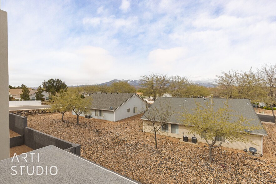 More Photos Of 1990 W 250 S, Hurricane Apartments For Sale