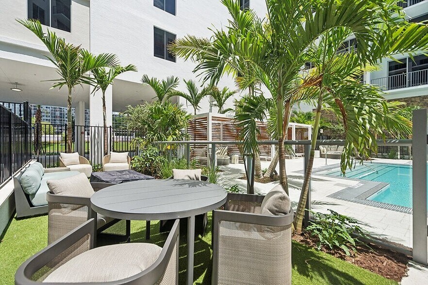 More Photos Of 6500 N Andrews Ave, Fort Lauderdale Apartments For Lease