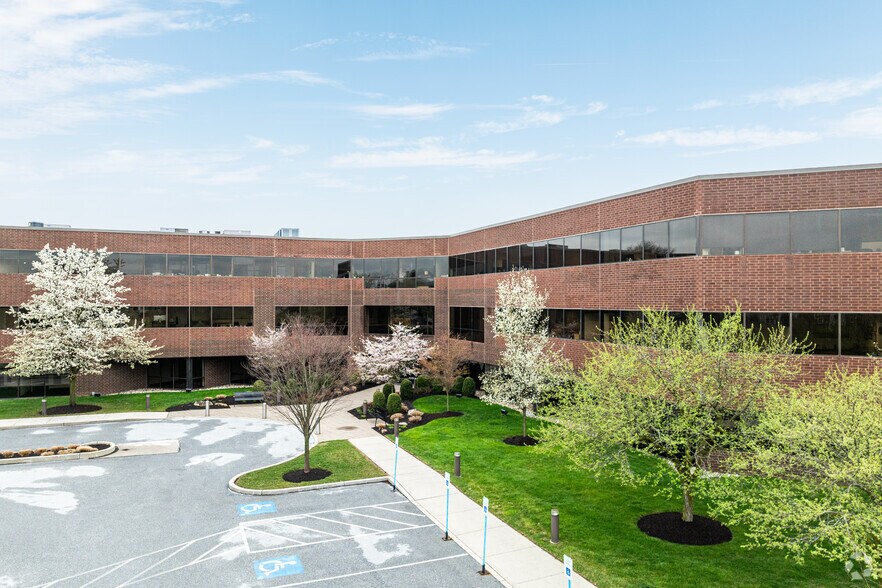 More Photos Of 5 Great Valley Pky, Malvern Office For Lease