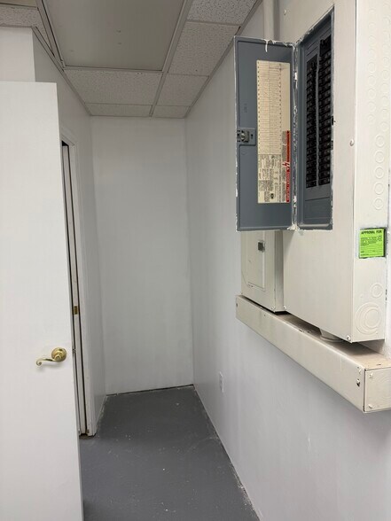 More Photos Of 578 Susquehanna Blvd, Hazleton Freestanding For Lease