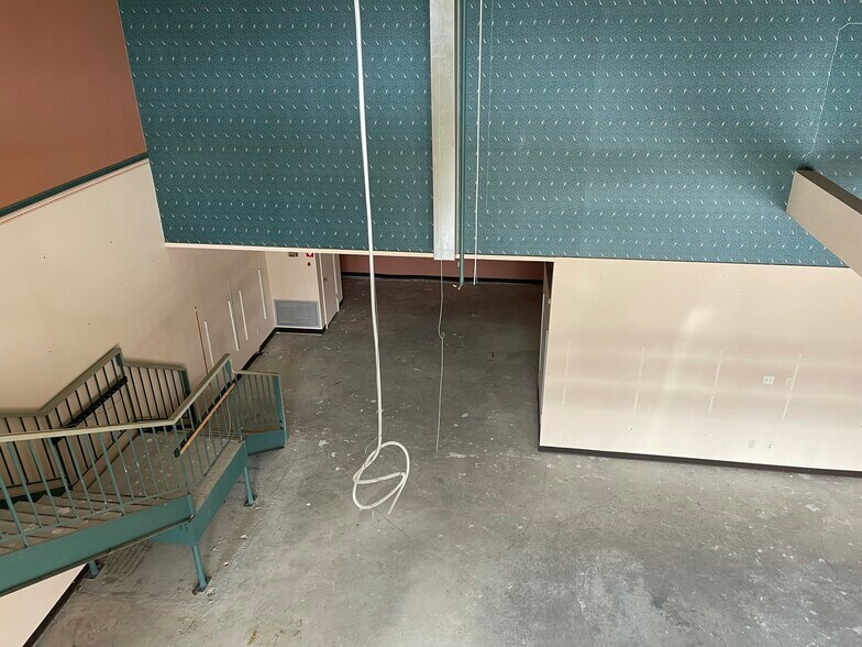 More Photos Of 5830 S Sherwood Forest Blvd, Baton Rouge Freestanding For Lease