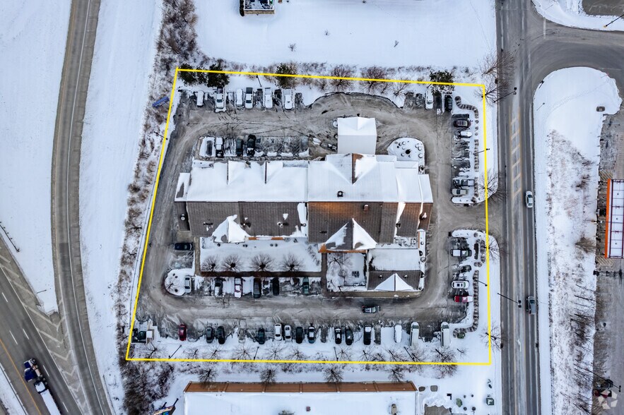 More Photos Of 16 Trinity Point Dr, Washington Hotel For Sale