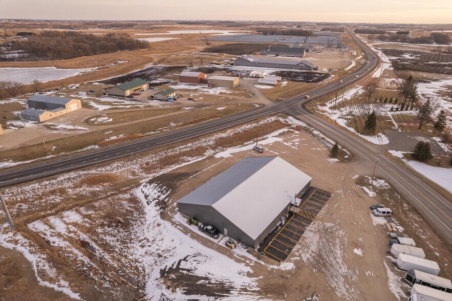 More Photos Of 815 E 1st Ave, Osakis Flex For Lease