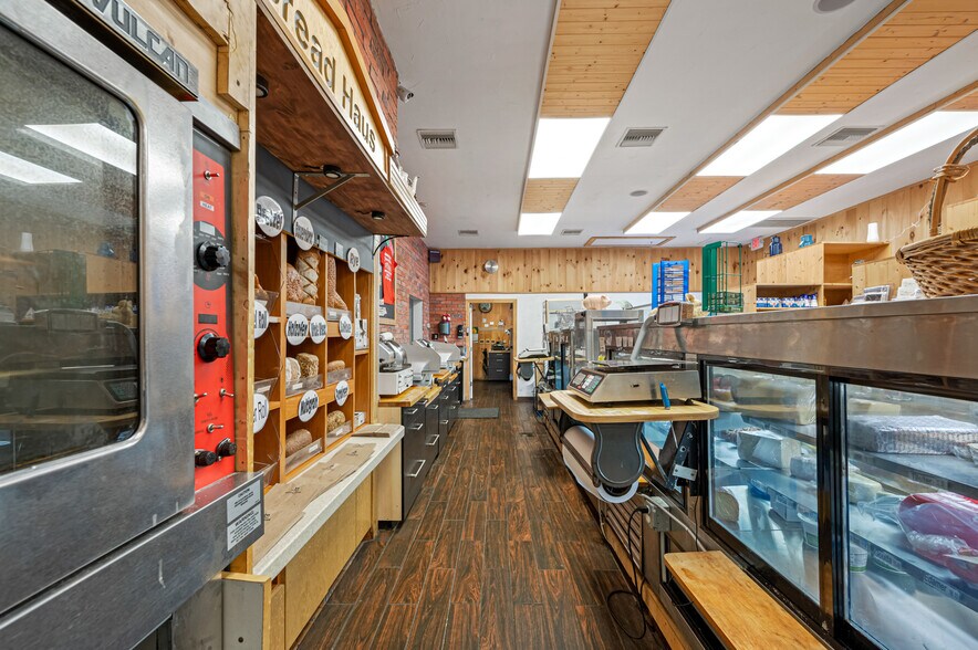 More Photos Of 1995 E Bay Dr, Largo Restaurant For Sale