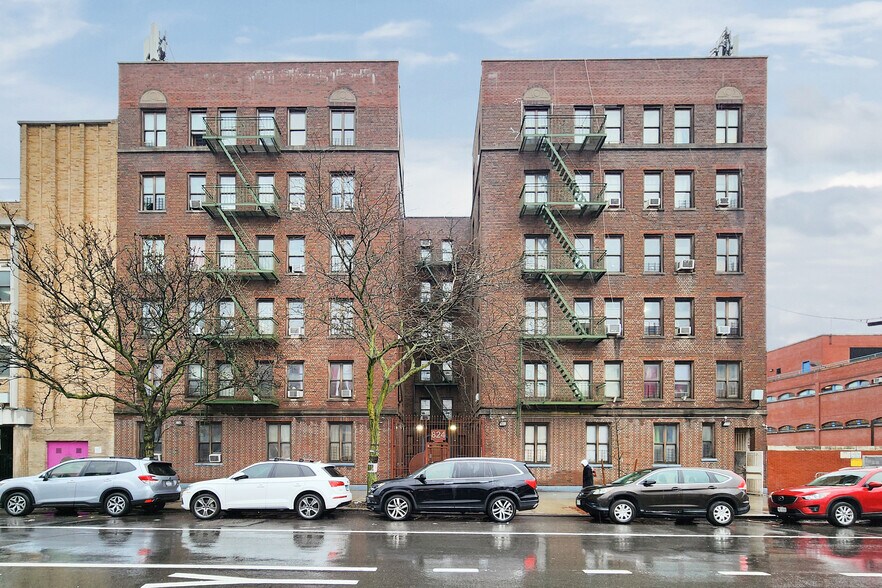 Primary Photo Of 824 Southern Blvd, Bronx Apartments For Sale