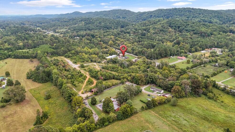 More Photos Of 1021 E Hendron Chapel Rd, Knoxville Manufacturing For Sale