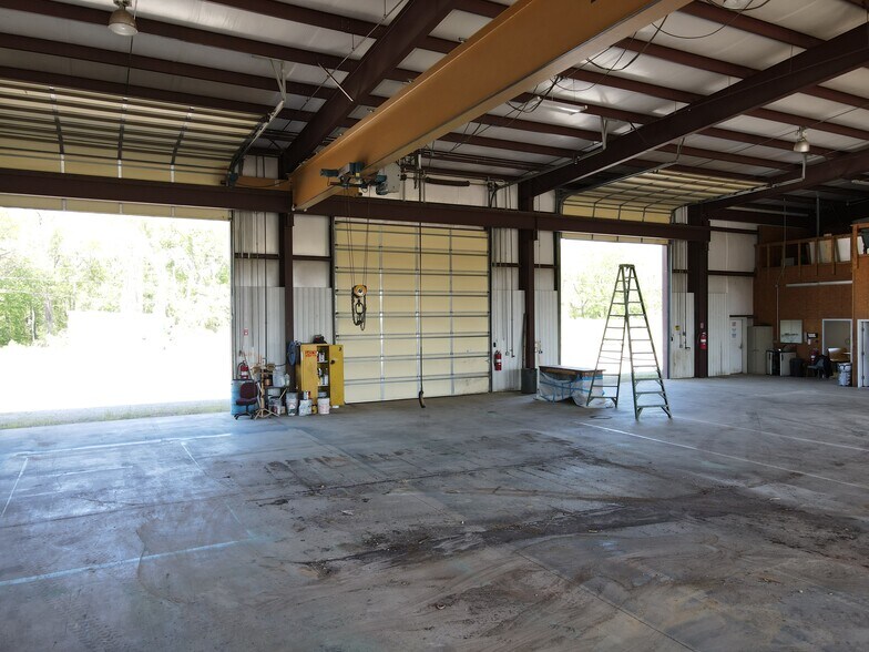 More Photos Of 164 Sherman Way, Searcy Warehouse For Sale